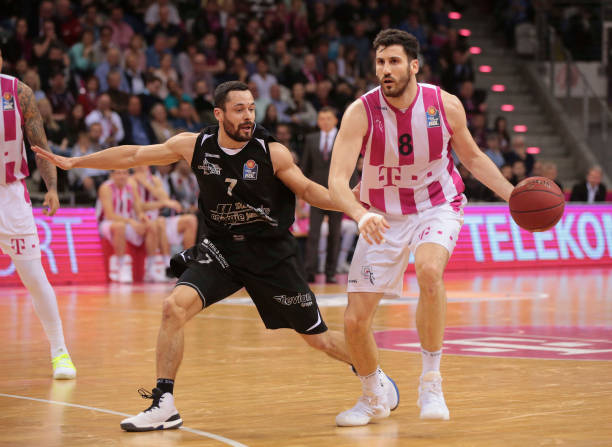 赛中显得既 赛中显得既