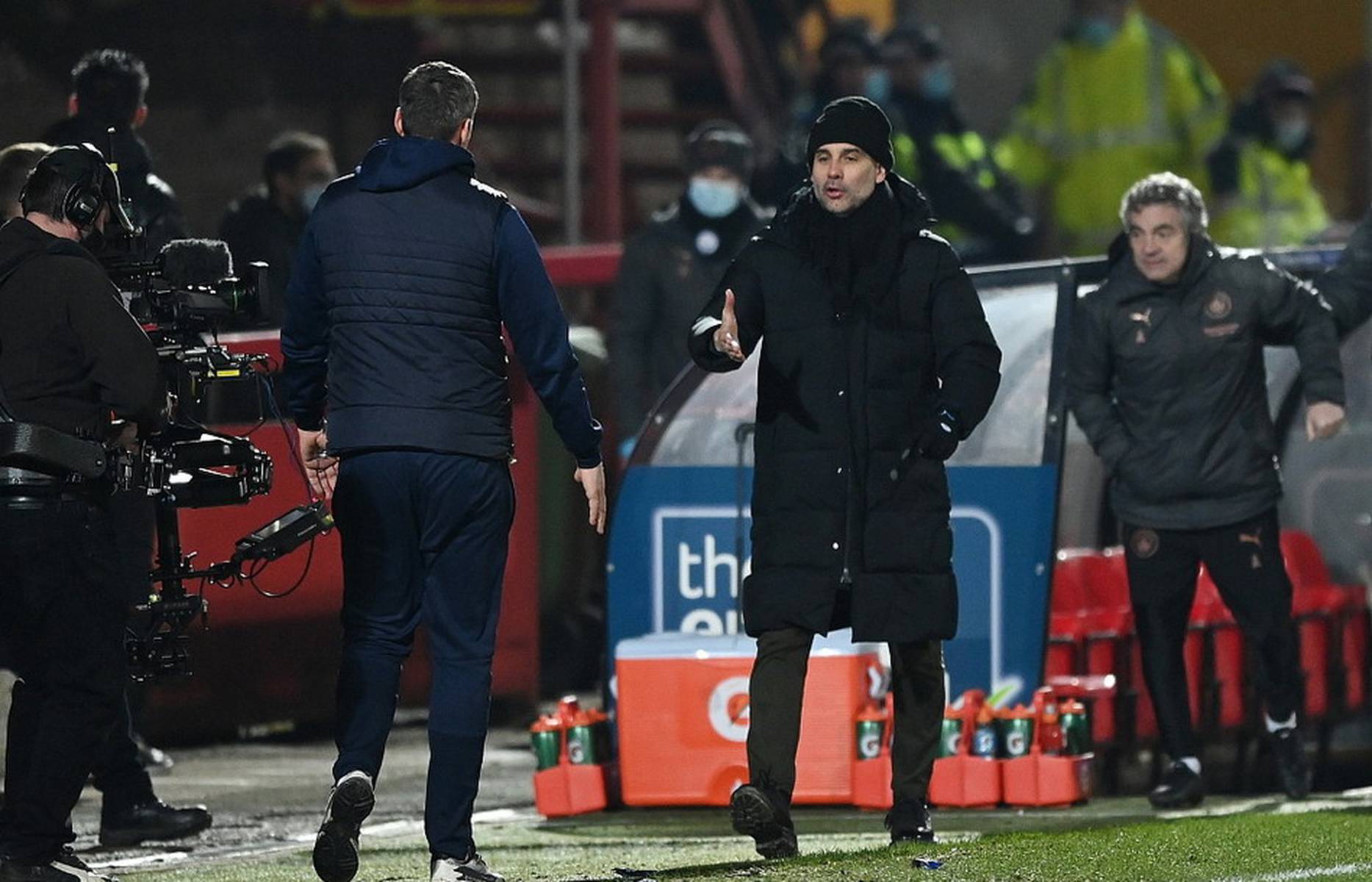 了无数观众 了无数观众