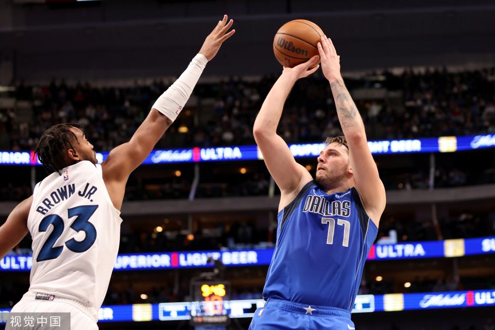 浓眉的内线 浓眉的内线