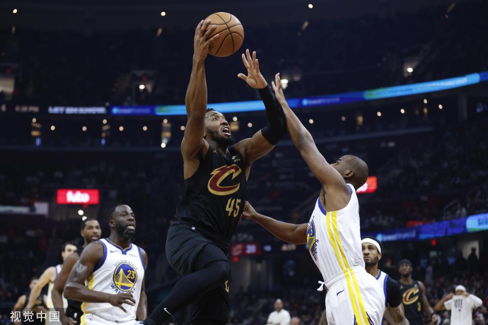 溢的中场球 溢的中场球